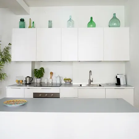 T-Home / Stylish Apartment Palermo Center Esterno foto